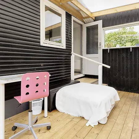 4 Person Holiday Home In Karrebaeksminde-By Traum *